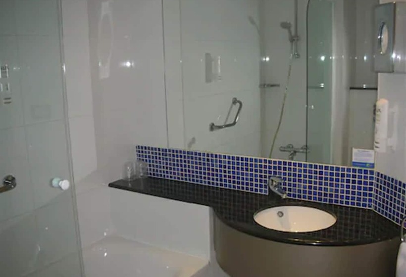 Номер Стандарт, Holiday Inn Express Barcelona   Montmeló, An Ihg
