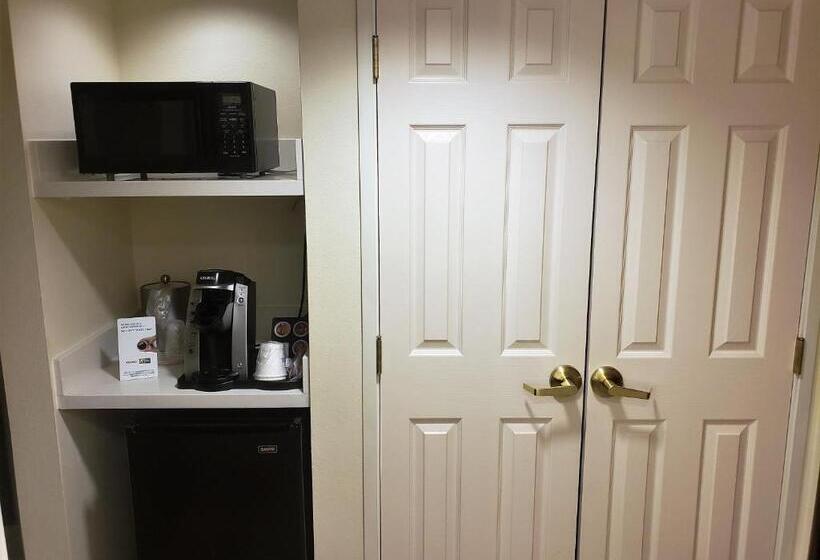 Стандартный Номер Кровать Кинг, Holiday Inn Express Portland West/hillsboro, An Ihg