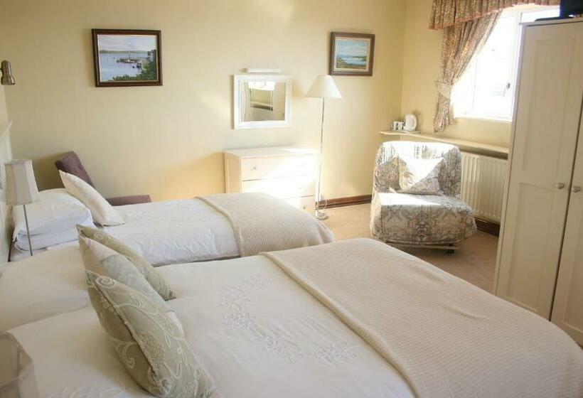 Family Suite, Roundstone House