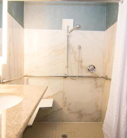 Номер Стандарт Адаптированный для Инвалидов, Wingate By Wyndham   Orlando International Airport  Free Hot Breakfast