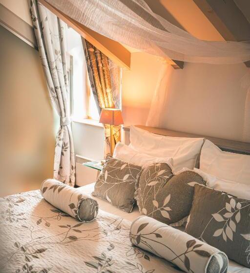 Номер Superior, Romantic Hotel Mlýn Karlstejn