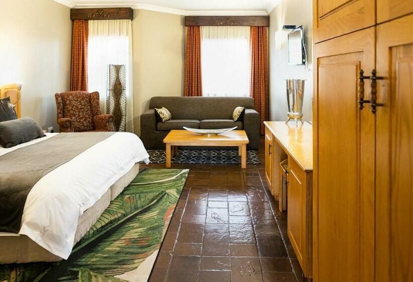 Семейный Номер, Kathu Gamagara Lodge