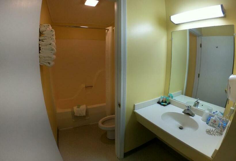 Студия Deluxe, Copper Lantern Motor Lodge