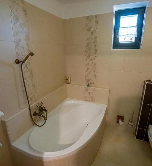 Люкс Deluxe Кровать Кинг, Provence Birtok
