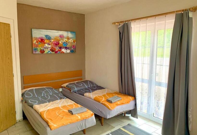 Апартаменты 2 Спальни, Apartmány Na Horce