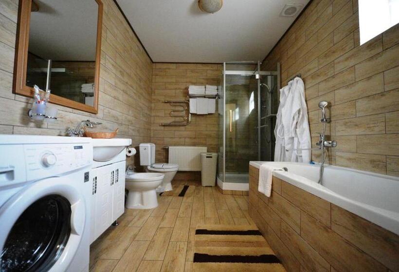 샬레, Brech Resort&spa