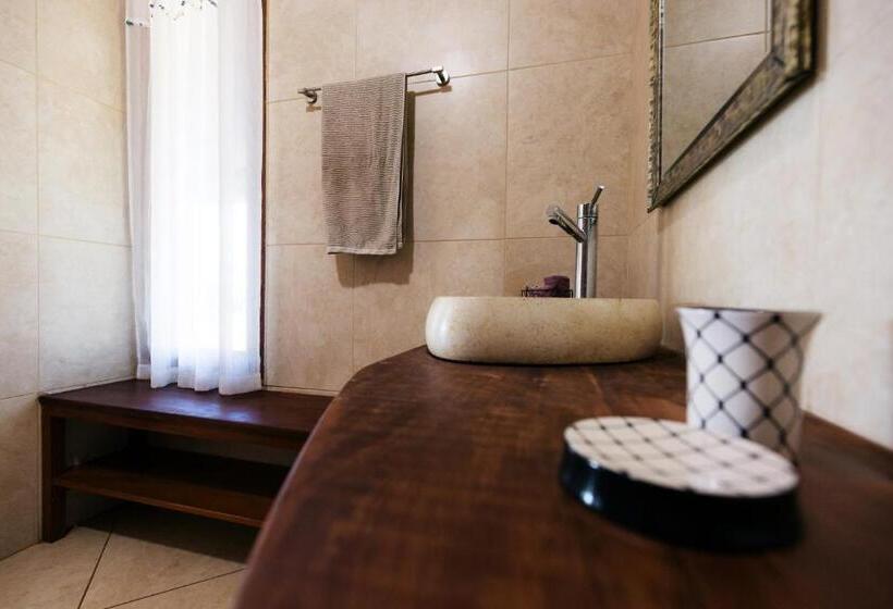 스탠다드 스튜디오 킹침대, Punta Duarte Garden Inn