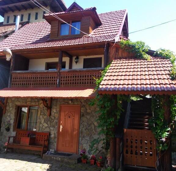 استودیوی استاندارد, Cottage Spadok
