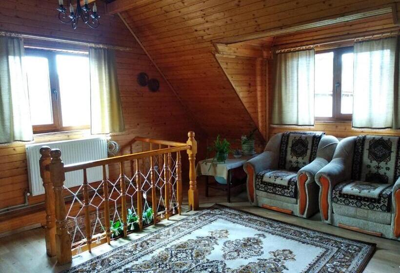 خانه 3 خوابه, Cottage Spadok