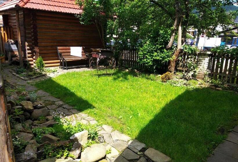خانه 3 خوابه, Cottage Spadok