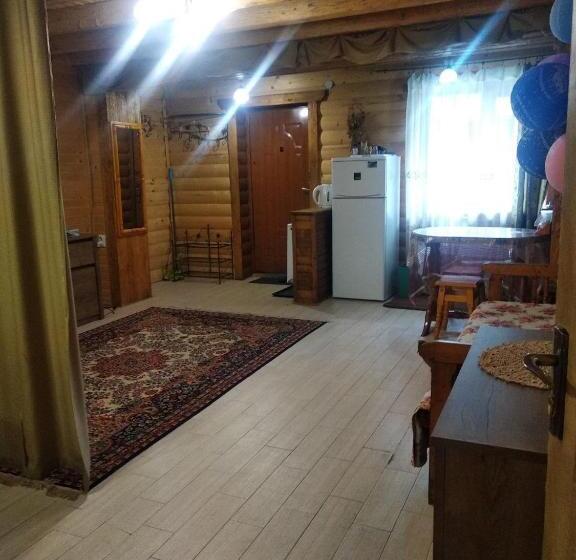 خانه 3 خوابه, Cottage Spadok