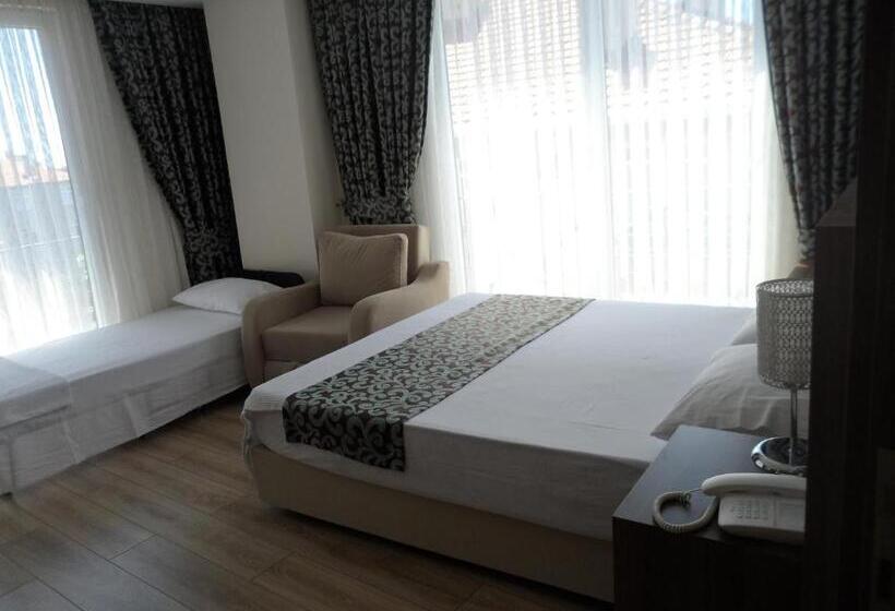 Номер Стандарт Трехместный, Zen Inn Boutique