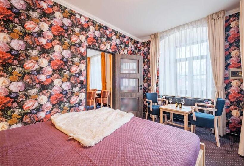 Люкс Повышенной Комфортности, Orličan