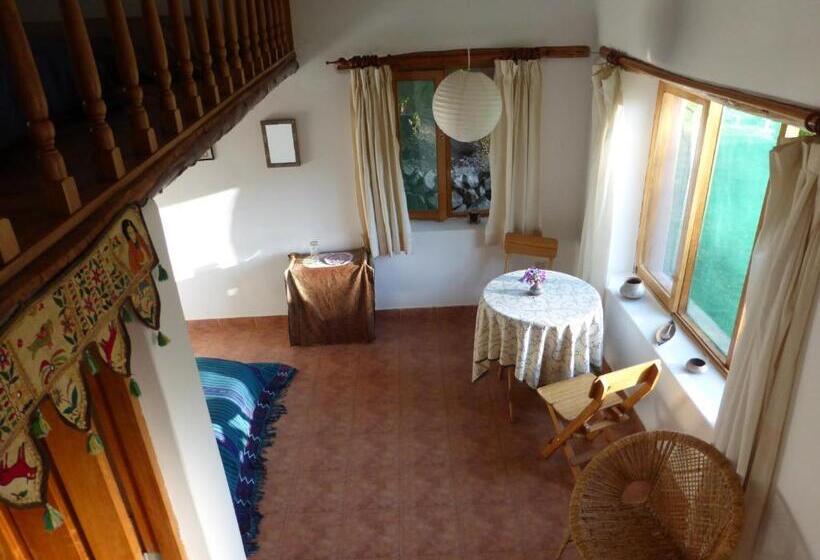 ویلای استاندارد با چشم‌انداز باغ, Andean Spirit Lodge
