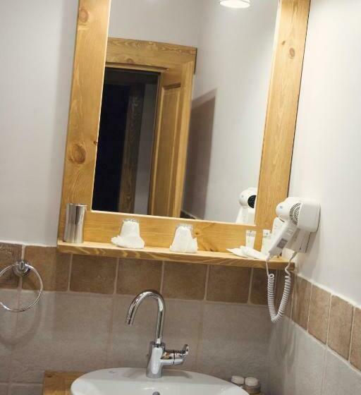 Family Suite, Samedru