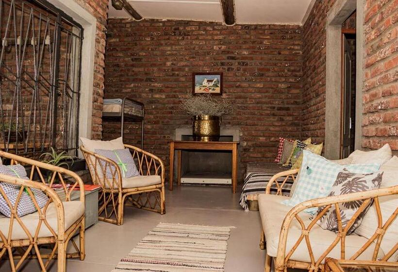 Дом 2 Спальни, Kalkfontein Guesthouse