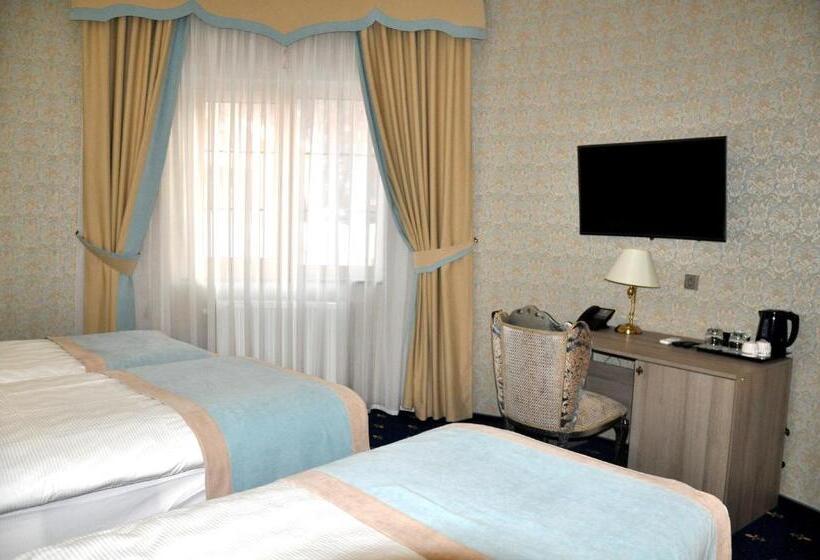 Трехместный Номер Классика, Resort&spa Kamelot