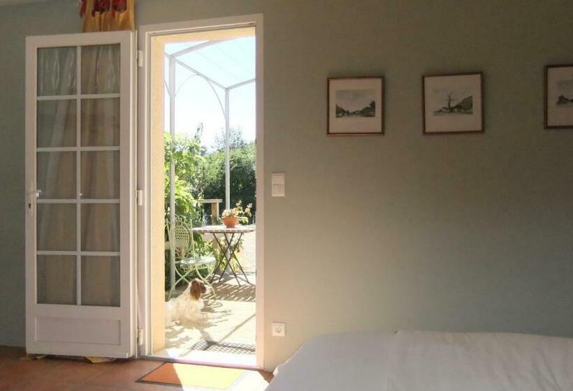 Номер Стандарт, Chambres D Hôtes Le Foursou