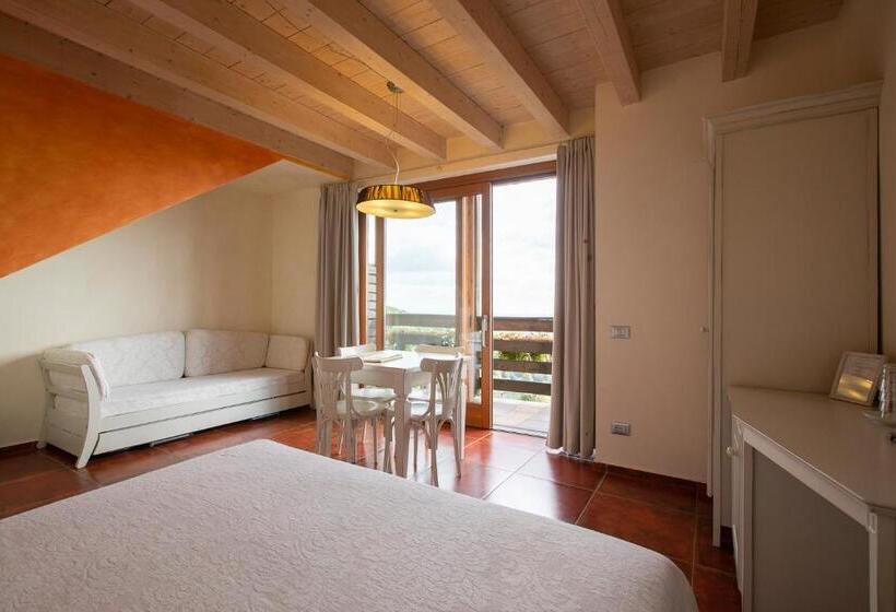 Семейный Номер, Cavril Agriturismo