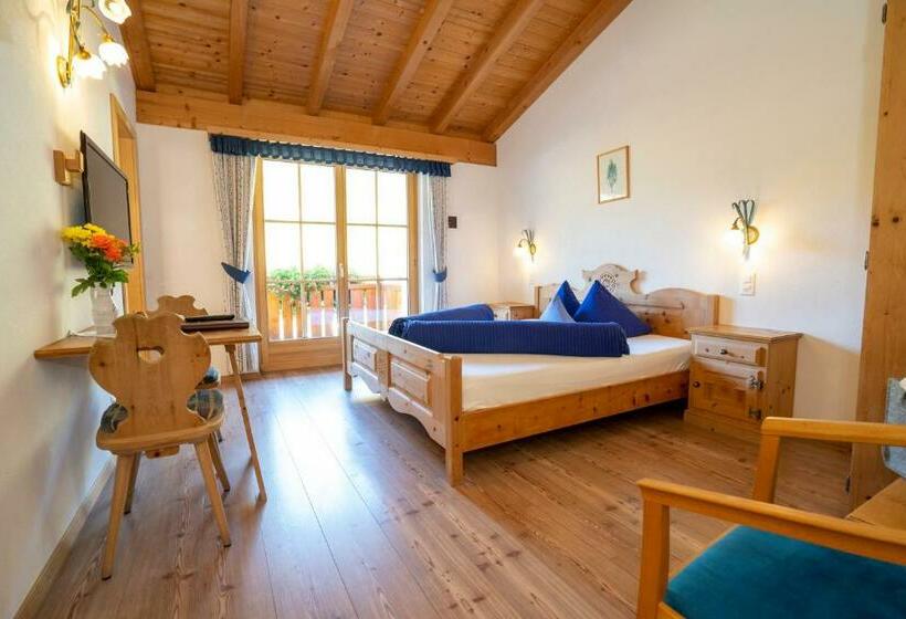 Номер Стандарт, Crusch Alba Sta Maria