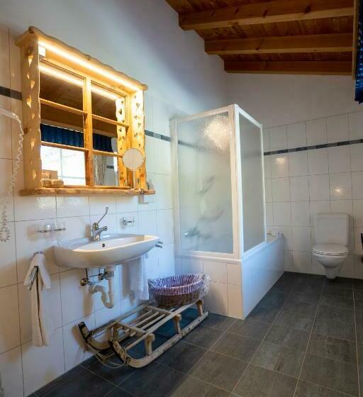 Номер Стандарт, Crusch Alba Sta Maria