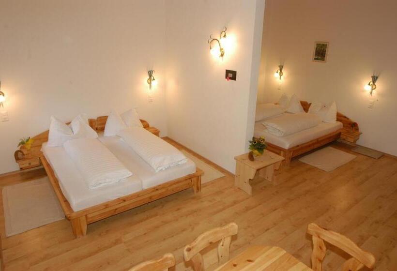 Четырехместный Номер Стандарт, Crusch Alba Sta Maria