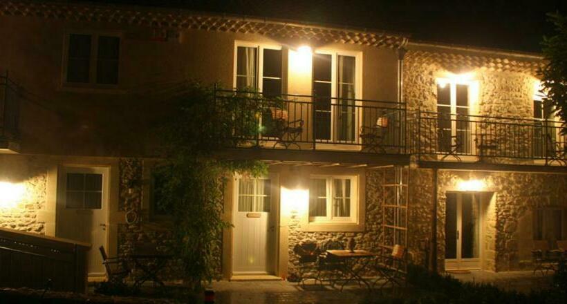 اتاق استاندارد با تخت بزرگ, Moulin Mariman