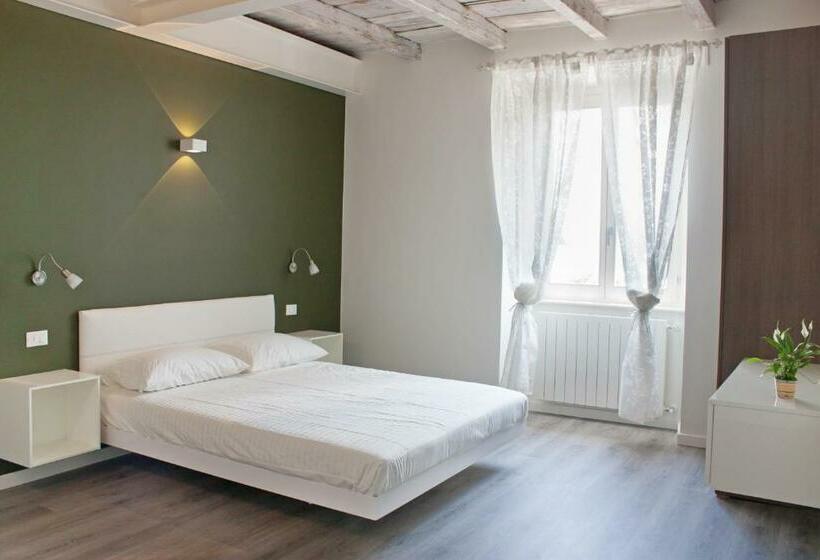 Номер Стандарт Трехместный, Iseo Lake