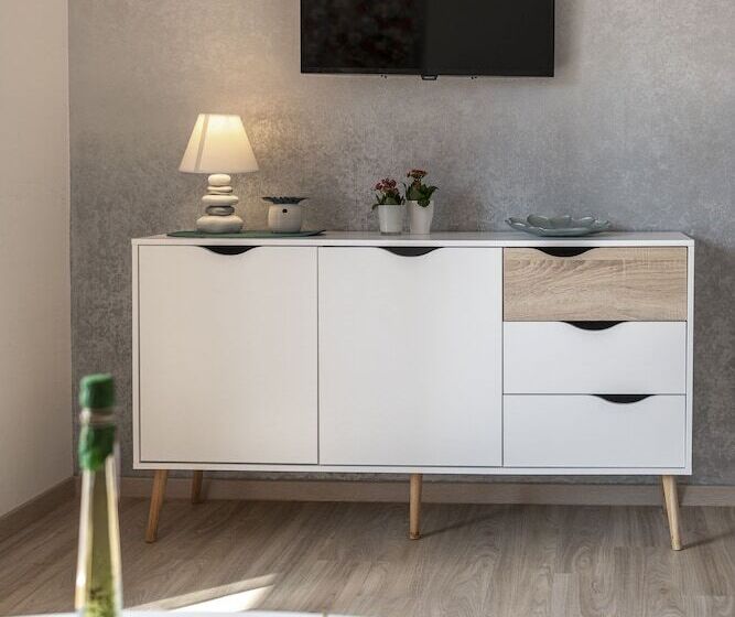 آپارتمان 1 خوابه با بالکن و چشم‌انداز دریا, Cina Apartments