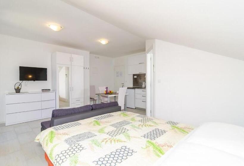Superior Studio Sea View, Cina Apartments
