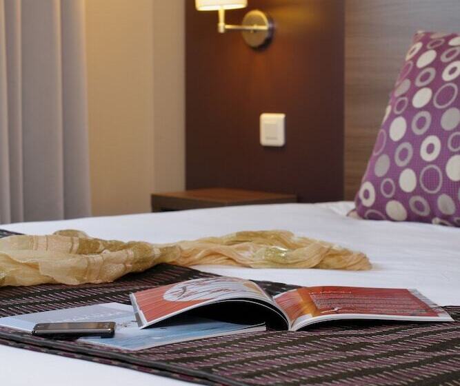 Номер Престиж, The Originals City, Hôtel Les Bruyères, Dax Nord