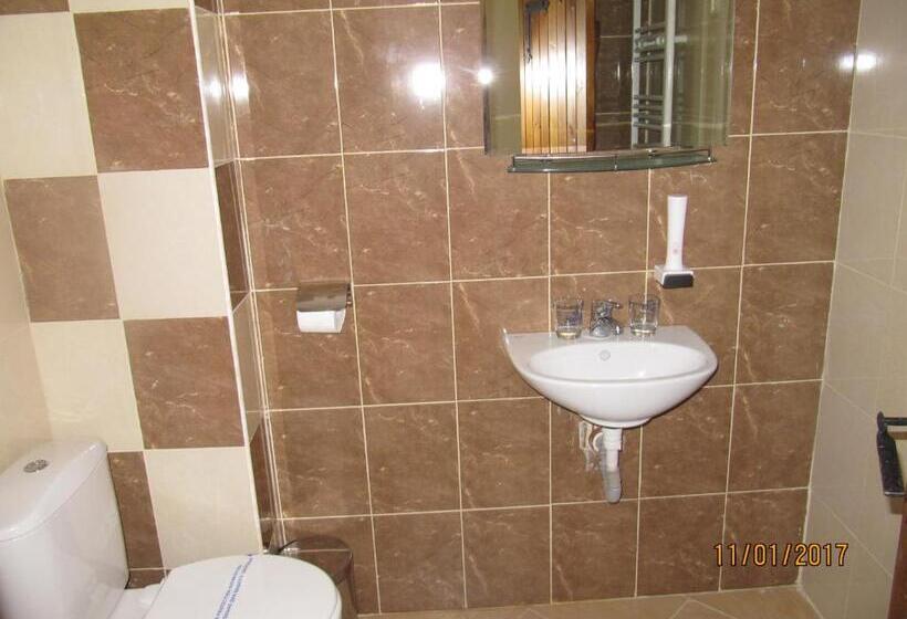 Номер Стандарт с Балконом, Guest House Belchin View