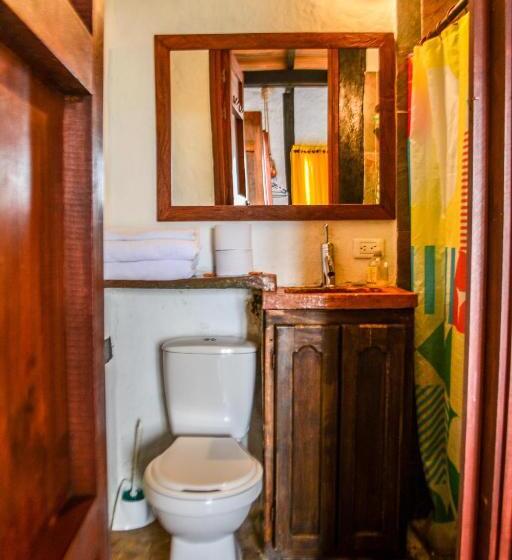 اتاق خانوادگی با تختخواب سفری, Coffee Tree Boutique Hostel