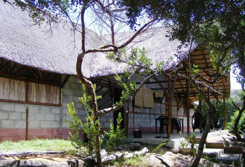 침실 4개 주택, Nhanombe Lodge