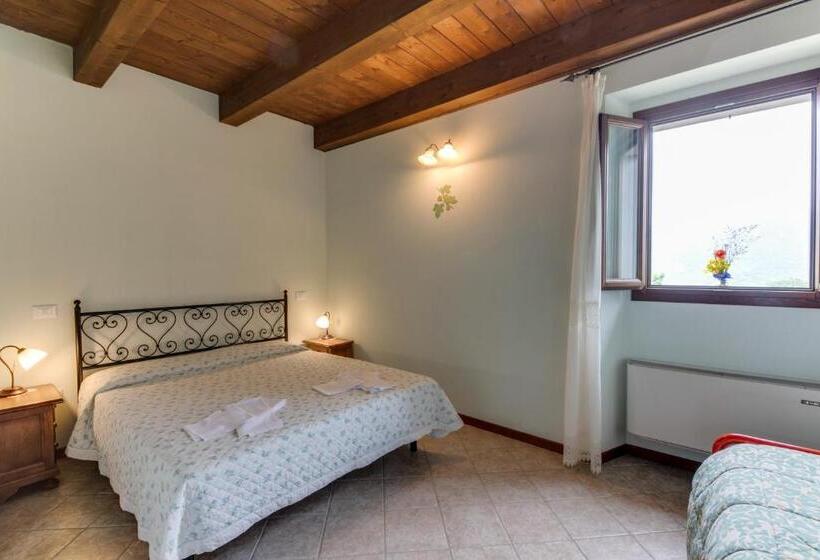 스탠다드 트리플 룸, Agriturismo L Antico Frutto