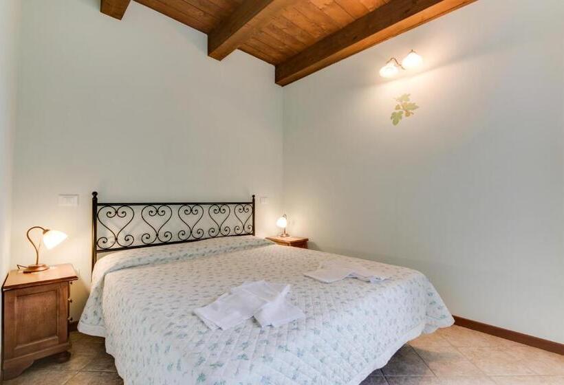 스탠다드 트리플 룸, Agriturismo L Antico Frutto