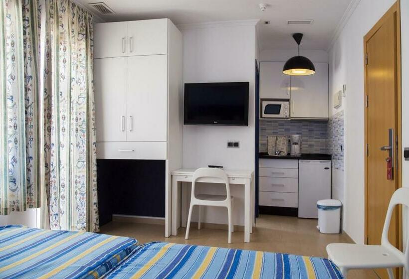 استودیوی استاندارد, Apartamentos Ecuador Park