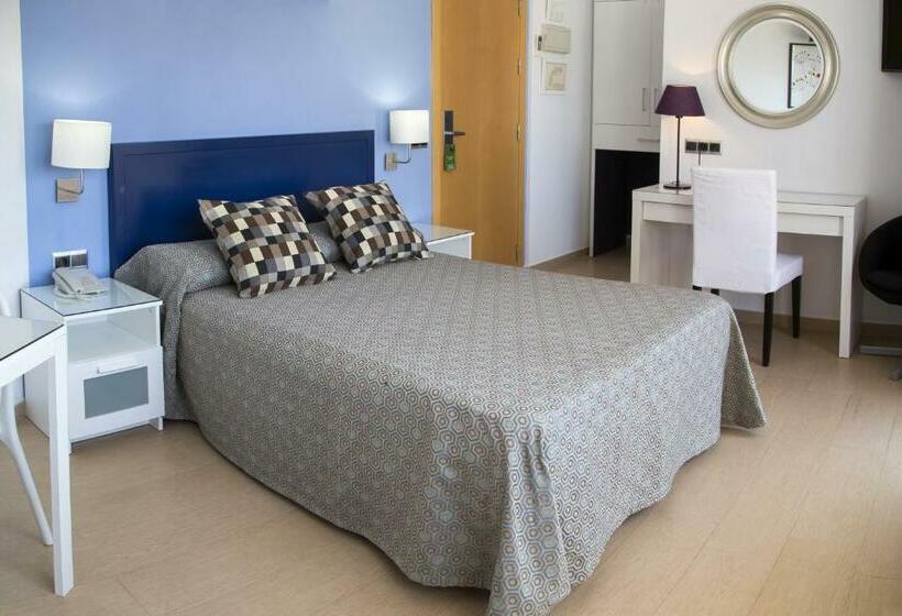 استودیوی استاندارد, Apartamentos Ecuador Park