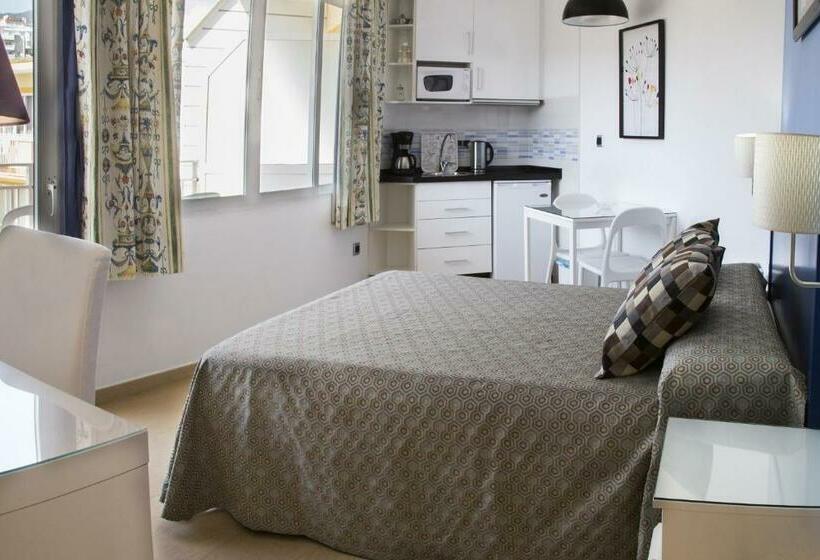 스탠다드 스튜디오 더블 침대, Apartamentos Ecuador Park