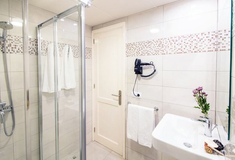 Апартаменты Superior 1 Спальня, Apartamentos Livvo Oasis