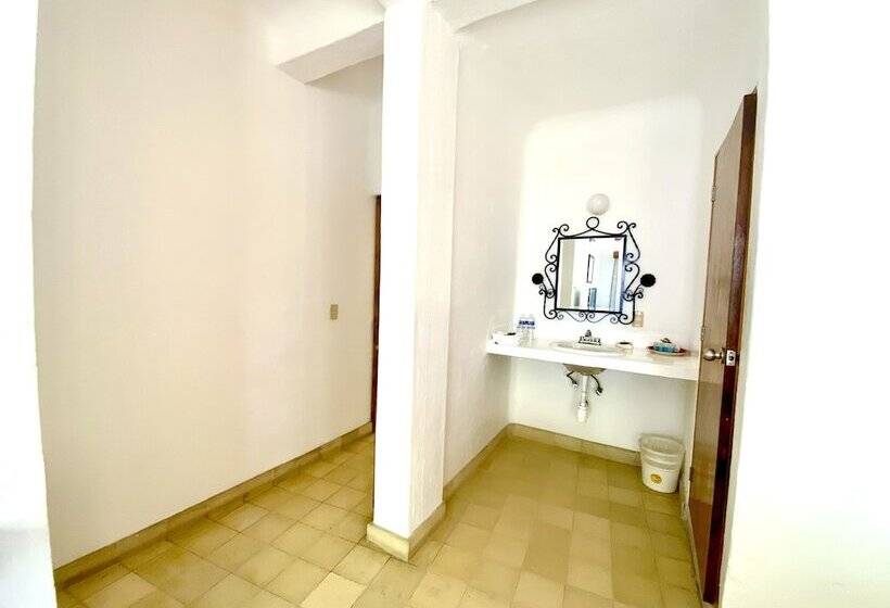اتاق لوکس با بالکن, Amaca Puerto Vallarta  Adults Only