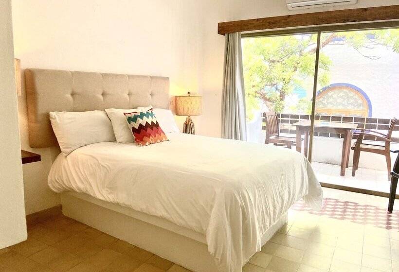 اتاق لوکس با بالکن, Amaca Puerto Vallarta  Adults Only