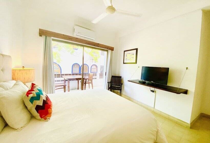 اتاق لوکس با بالکن, Amaca Puerto Vallarta  Adults Only