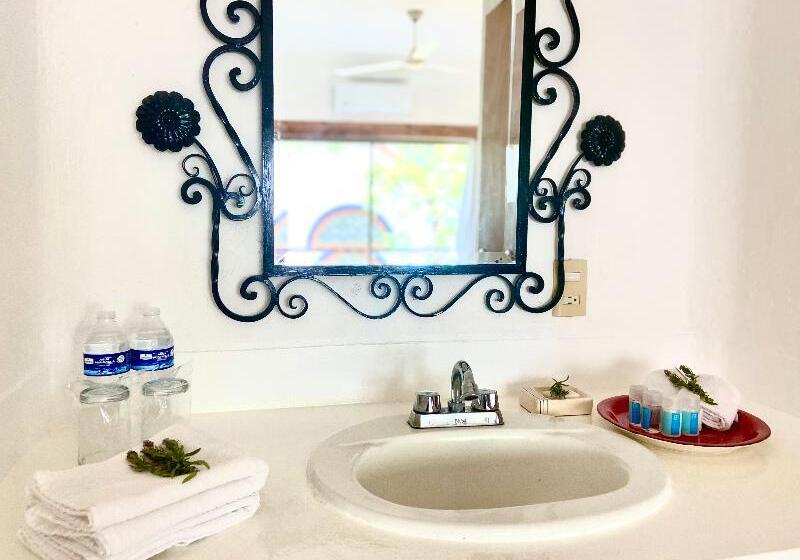 اتاق لوکس با بالکن, Amaca Puerto Vallarta  Adults Only