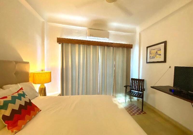 اتاق لوکس با بالکن, Amaca Puerto Vallarta  Adults Only