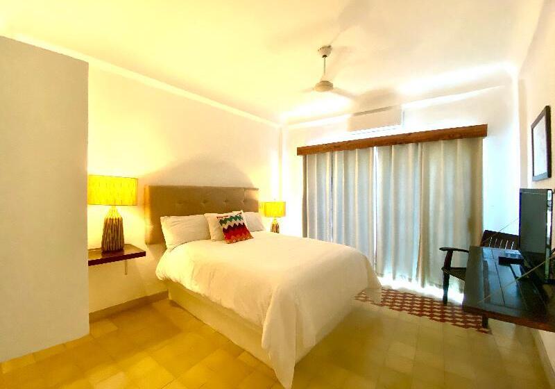 اتاق لوکس با بالکن, Amaca Puerto Vallarta  Adults Only