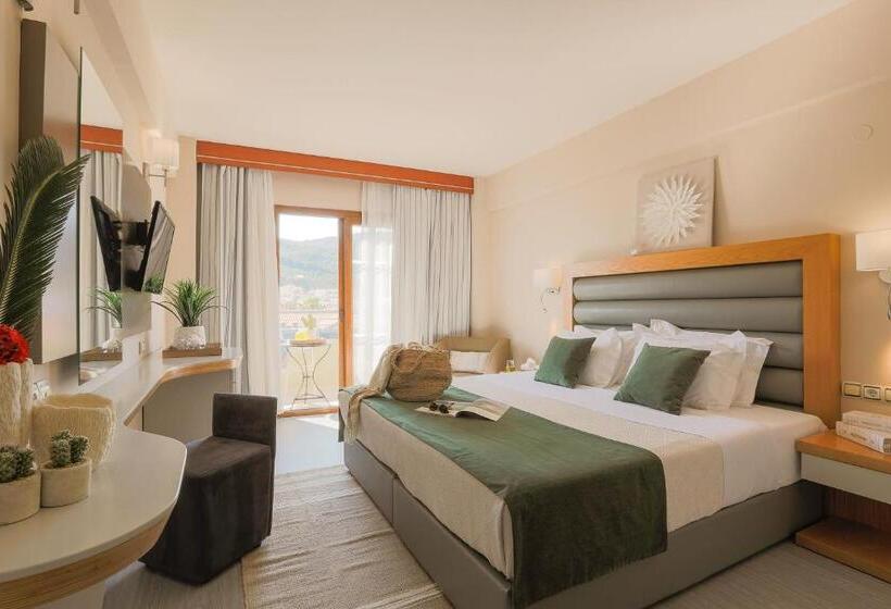 اتاق سوپریور با چشم‌انداز استخر, La Piscine Art Hotel, Philian Hotels And Resorts