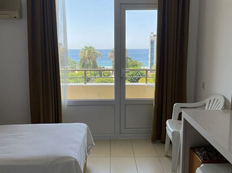 Номер Стандарт Трехместный, Miray Hotel Kleopatra