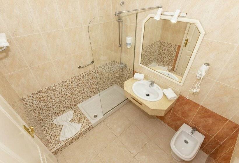 Апартаменты 1 Спальня, Villa De Adeje Beach