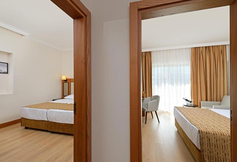 Семейный Номер, Aydinbey Famous Resort - Ultra All Inclusive